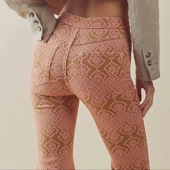 NWT Free People Throw It Back Reversible Flare Jeans in Pink Brown Printed 26 - Picture 13 of 15